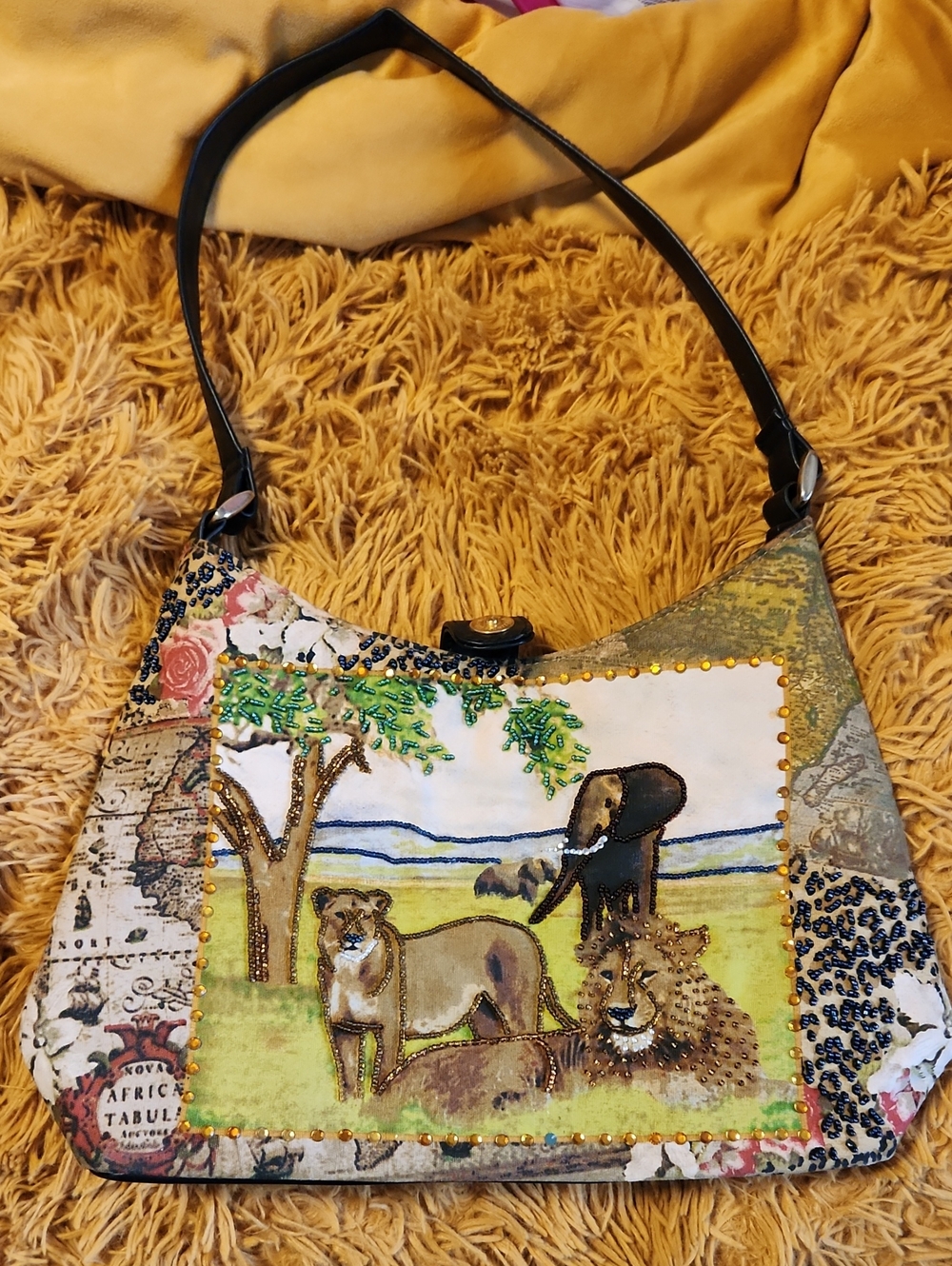 Bueno Multicolor Embroidered Safari Scene Shoulder Bag